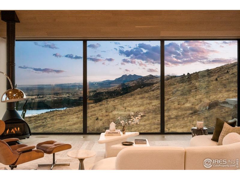 Exterior details and patio area of a home in , Boulder (Image 20).
