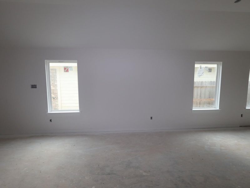 Spacious, unfurnished interior of a new home in Pinewood at Grand Texas, New Caney (Image 19).