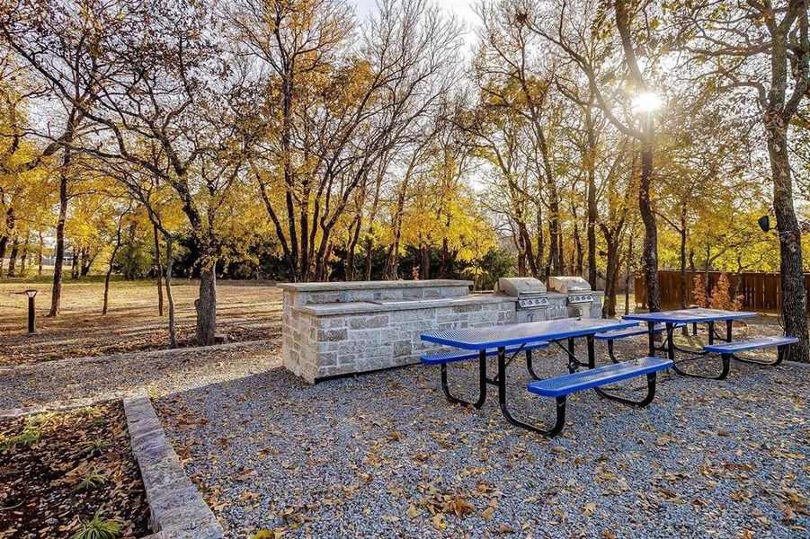 Community amenities in Prairie Oaks, Oak Point (Image 36).