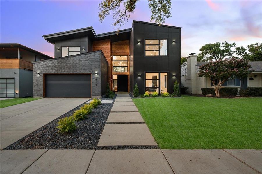 Front exterior of a new home in , Dallas, TX, highlighting curb appeal (Image 21). Front exterior of a new home in , Dallas, TX, highlighting curb appeal (Image 21).