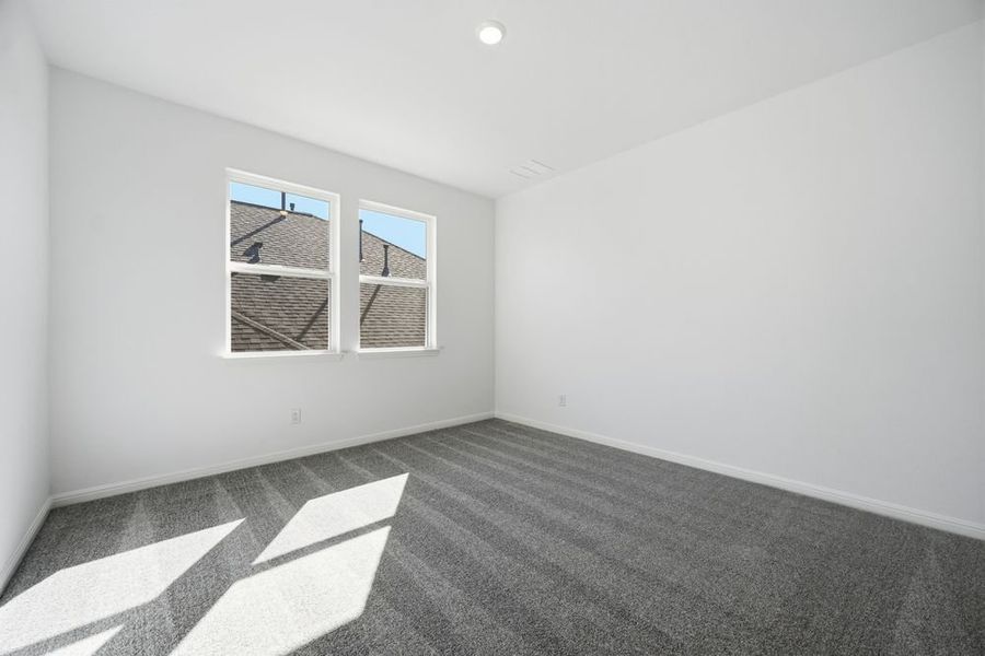 Spacious, unfurnished interior of a new home in Parkside on the River, Georgetown (Image 20).