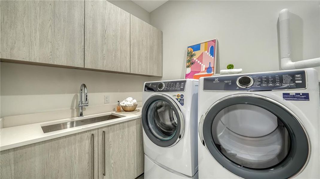 Close-up of interior finishes inside a home in , Sarasota (Image 21). Close-up of interior finishes inside a home in , Sarasota (Image 21).