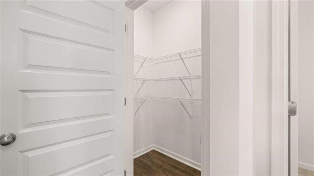 Spacious, unfurnished interior of a new home in Brooks Station, Dacula (Image 8).