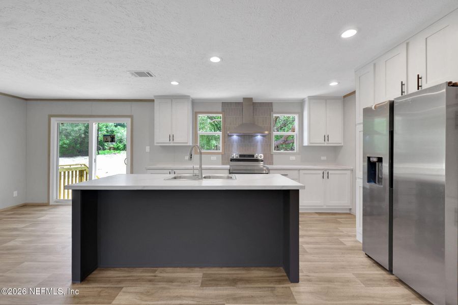 Furnished interior view inside a new home in , Keystone Heights (Image 9).