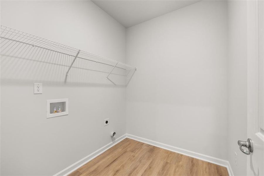 Spacious, unfurnished interior of a new home in Fairway 17 at Mirror Lake, Villa Rica (Image 13). Spacious, unfurnished interior of a new home in Fairway 17 at Mirror Lake, Villa Rica (Image 13).