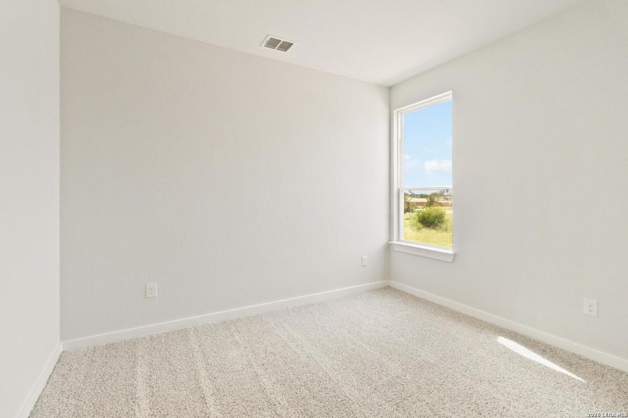 Spacious, unfurnished interior of a new home in Hickory Ridge, Elmendorf (Image 22).