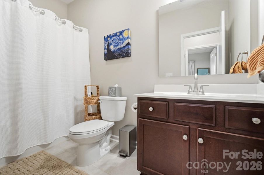 Full bath on Main