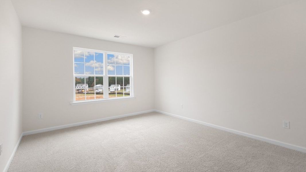 Spacious, unfurnished interior of a new home in Cambridge Park, Mebane (Image 27).