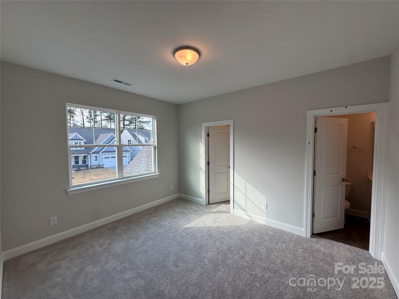 Secondary bedroom with ensuite bath