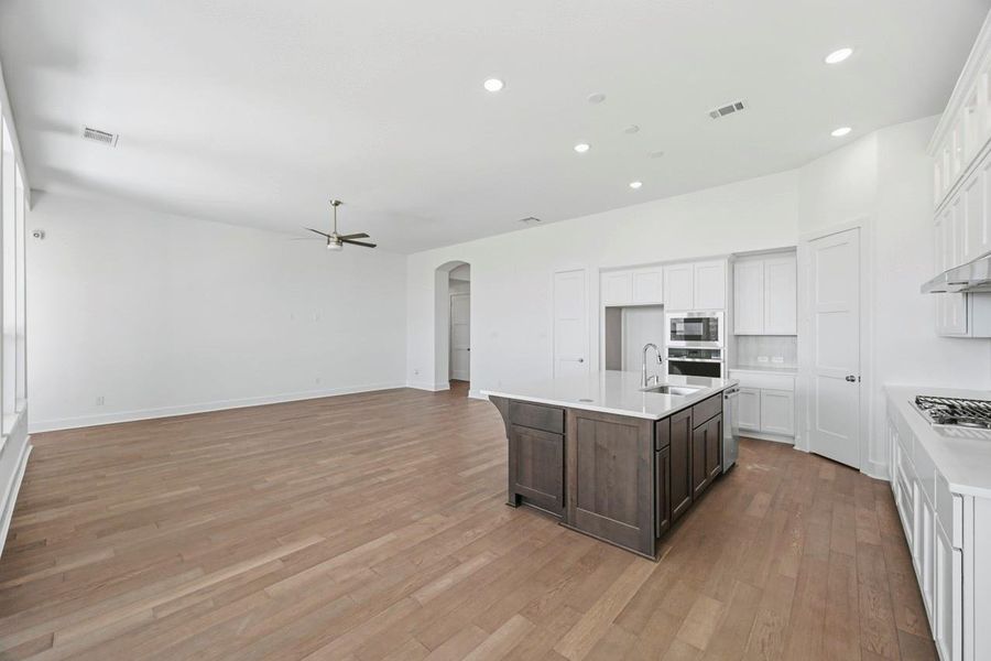 Furnished interior view inside a new home in Riceland, Mont Belvieu (Image 12).