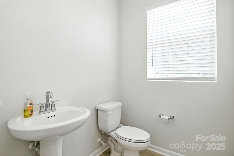 Image 28 of a home in .