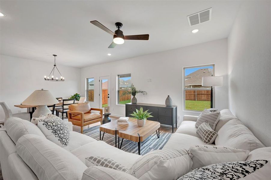 Furnished interior view inside a new home in Rolling Ridge, Van Alstyne (Image 18).
