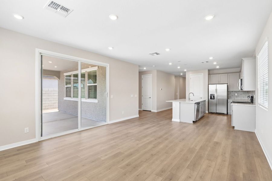 New Home in Buckeye, AZ.  - Slide 6