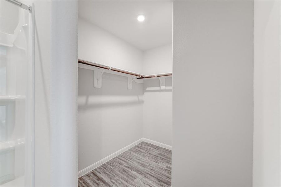 Spacious, unfurnished interior of a new home in Still Water Lake, Godley (Image 13). Spacious, unfurnished interior of a new home in Still Water Lake, Godley (Image 13).