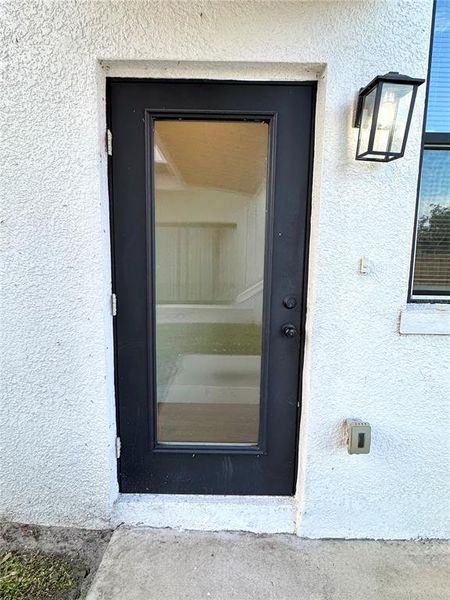 Exterior details and patio area of a home in , St. Petersburg (Image 3).