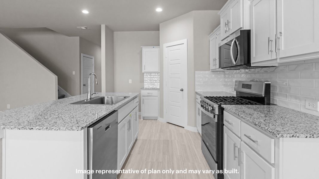 Furnished interior view inside a new home in Homestead at Parks Bell Ranch, Odessa (Image 6).