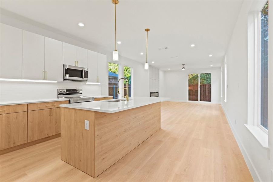 Furnished interior view inside a new home in , Dallas (Image 5). Furnished interior view inside a new home in , Dallas (Image 5).