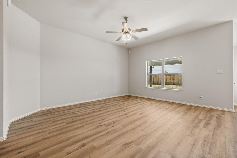Spacious, unfurnished interior of a new home in River Ranch, Dayton (Image 34).