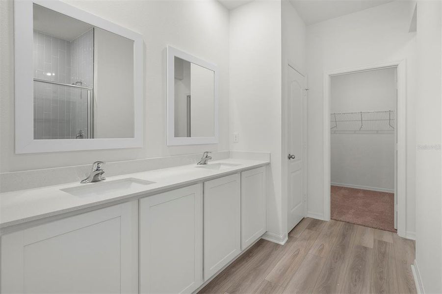 Furnished interior view inside a new home in Tula Parc, Astatula (Image 8).