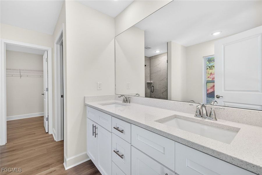 Furnished interior view inside a new home in Cape Coral, Cape Coral (Image 11).