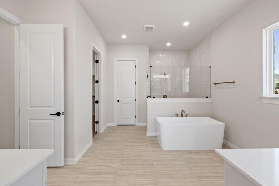 Representative images and renderings are for illustrative purposes. Actual structural options and design finishes of home may vary.