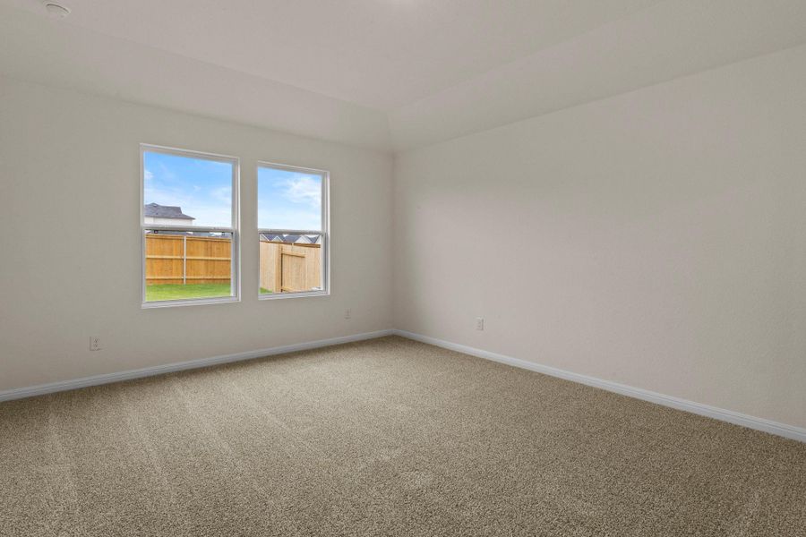 Spacious, unfurnished interior of a new home in Trace, San Marcos (Image 15).