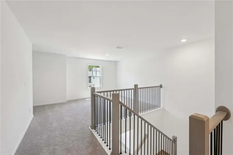 Spacious, unfurnished interior of a new home in Langston Reserve, Cartersville (Image 16).
