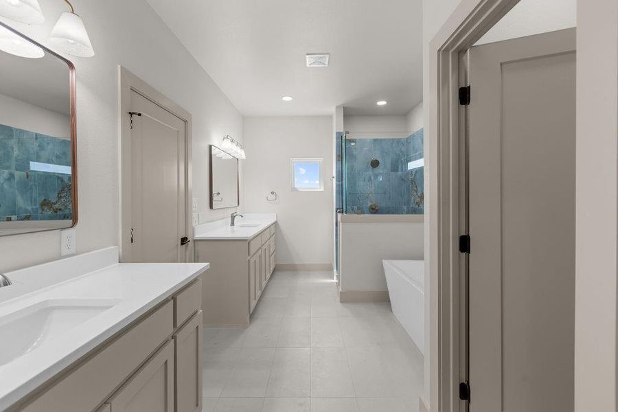 Furnished interior view inside a new home in , Whitesboro (Image 5).