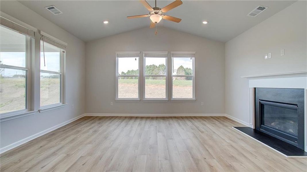 Spacious, unfurnished interior of a new home in Brighton, Locust Grove (Image 16).