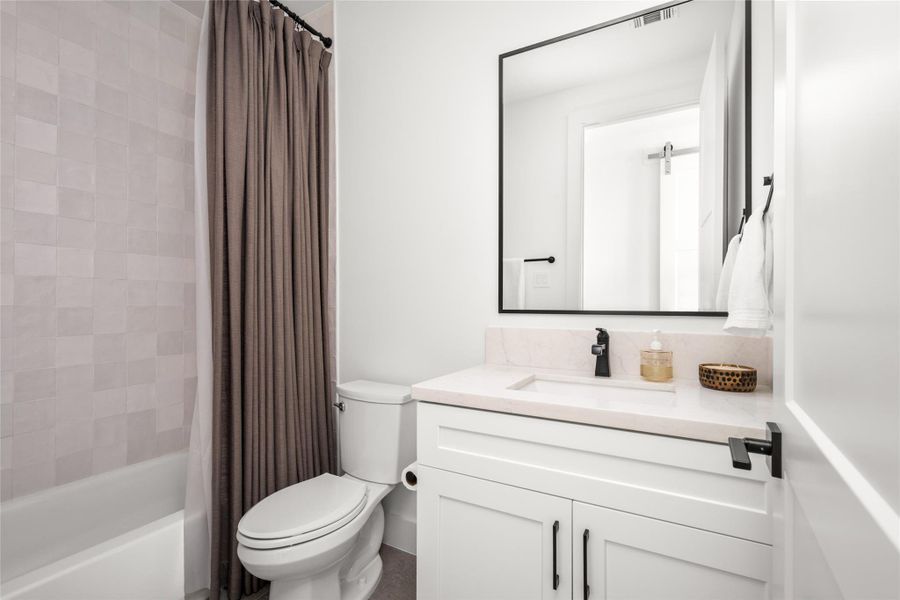 Furnished interior view inside a new home in , Houston (Image 36). Furnished interior view inside a new home in , Houston (Image 36).