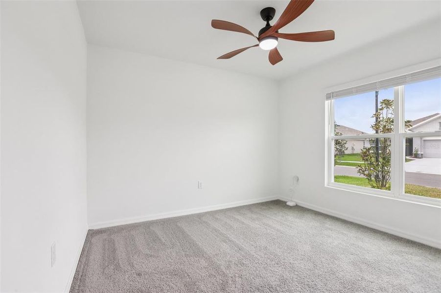 Spacious, unfurnished interior of a new home in North Park Isle, Plant City (Image 21).
