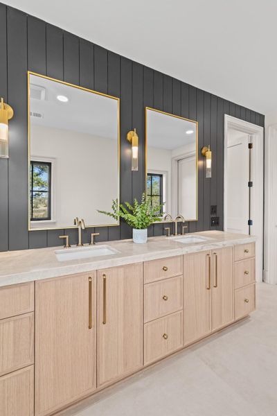 Furnished interior view inside a new home in , Charleston (Image 74).