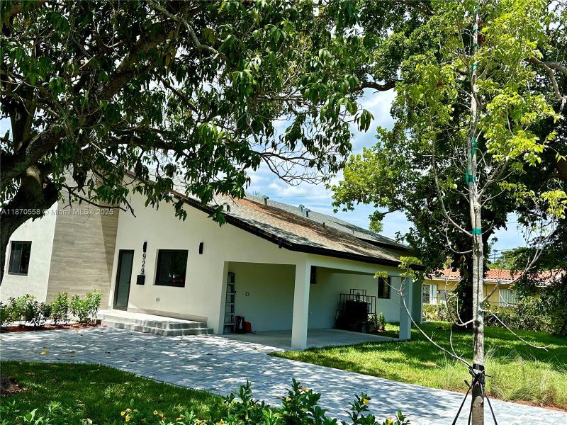 Front exterior of a new home in , Miami, FL, highlighting curb appeal (Image 1).
