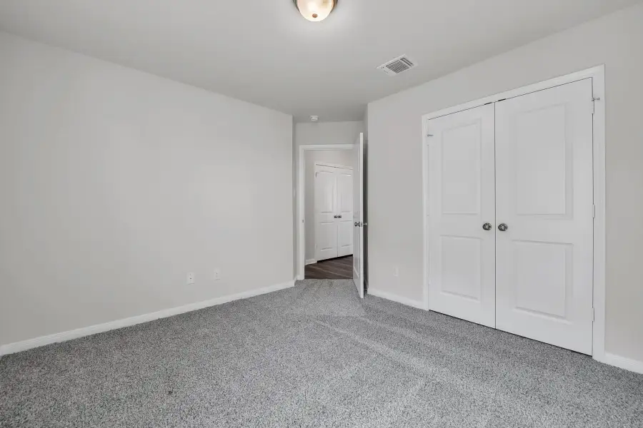Spacious, unfurnished interior of a new home in Arrowhead Farms, Caldwell (Image 10).