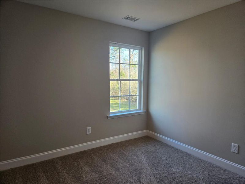 Spacious, unfurnished interior of a new home in , Gainesville (Image 29).