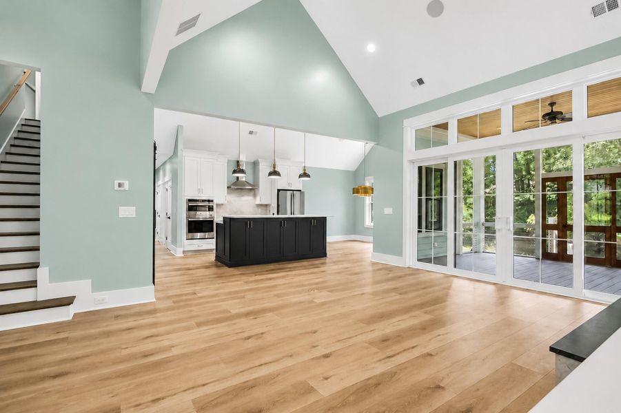 Spacious, unfurnished interior of a new home in , Hollywood (Image 52). Spacious, unfurnished interior of a new home in , Hollywood (Image 52).