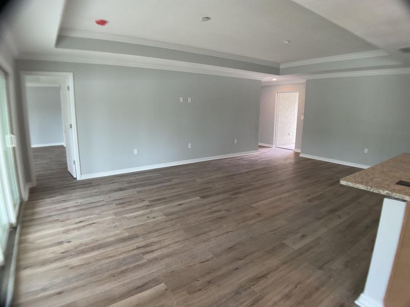 Spacious, unfurnished interior of a new home in , Punta Gorda (Image 6).