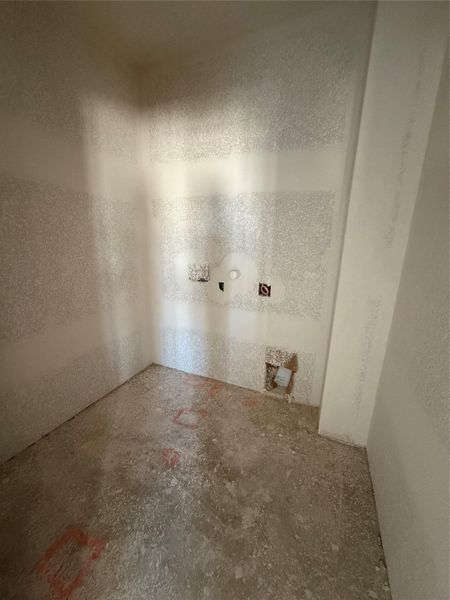 Spacious, unfurnished interior of a new home in Berry Creek Highlands, Georgetown (Image 14).