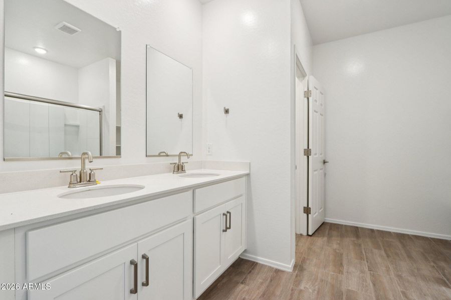 16-web-or-mls-W Bowker St-S2803-016 16-web-or-mls-W Bowker St-S2803-016