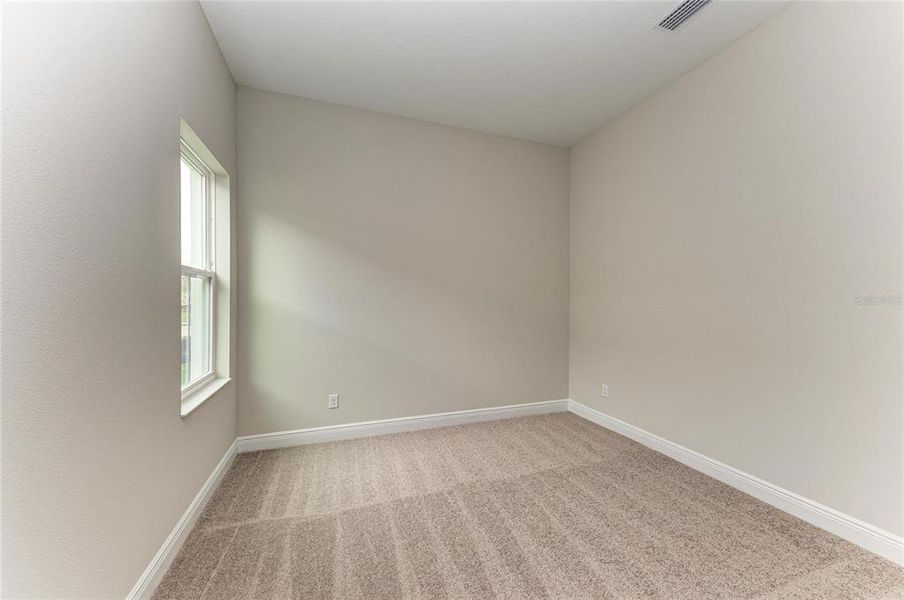 Spacious, unfurnished interior of a new home in Mirada, San Antonio (Image 25).
