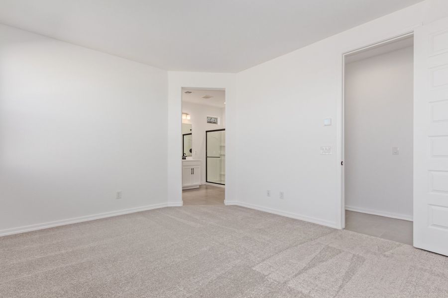 Spacious, unfurnished interior of a new home in Allen Ranches, Litchfield Park (Image 12). Spacious, unfurnished interior of a new home in Allen Ranches, Litchfield Park (Image 12).