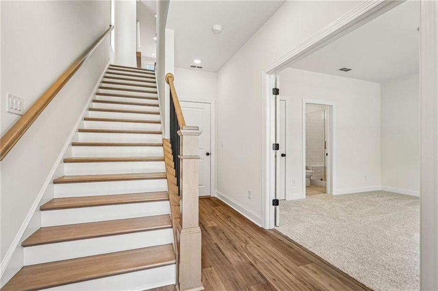 Spacious, unfurnished interior of a new home in Waterside Townhomes, Peachtree Corners (Image 14).