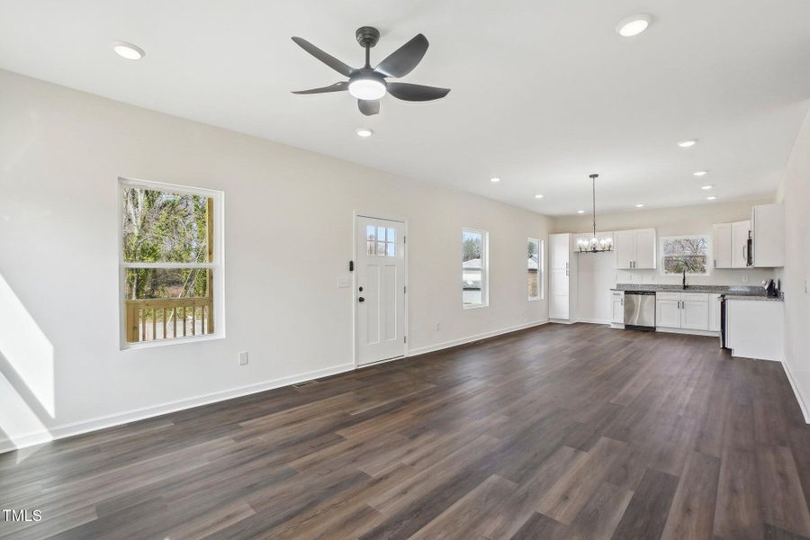 9-web-or-mls-Gilmer St-009 9-web-or-mls-Gilmer St-009