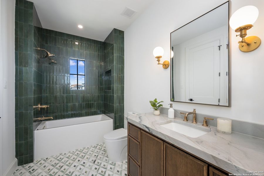 Furnished interior view inside a new home in , San Antonio (Image 10).