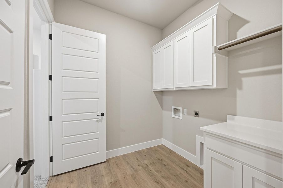 Spacious, unfurnished interior of a new home in Rocky Top Ranch, Reno (Image 41). Spacious, unfurnished interior of a new home in Rocky Top Ranch, Reno (Image 41).