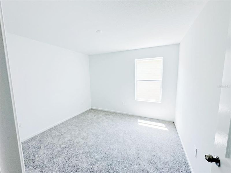 Spacious, unfurnished interior of a new home in , Ocala (Image 11).