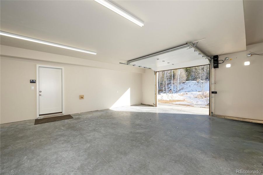 2-Car Heated Garage