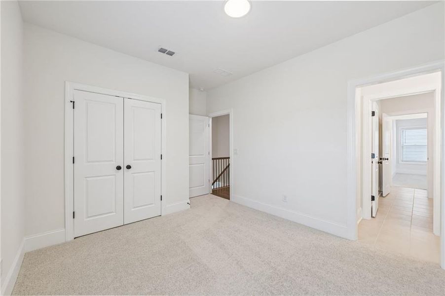 Spacious, unfurnished interior of a new home in Waterhaven, Cumming (Image 25).