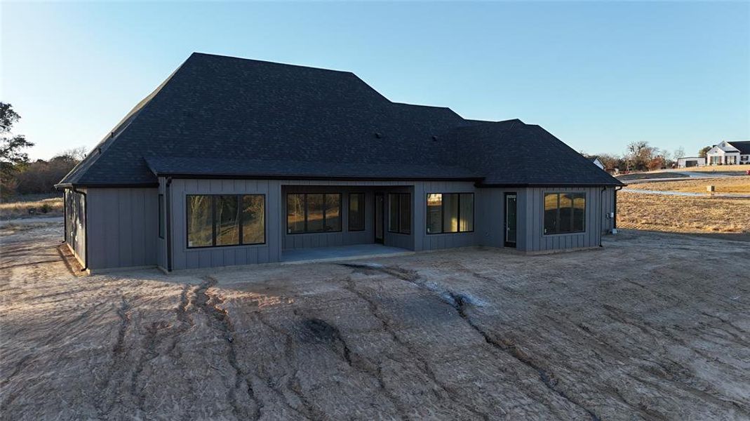 Exterior details and patio area of a home in , Weatherford (Image 6).