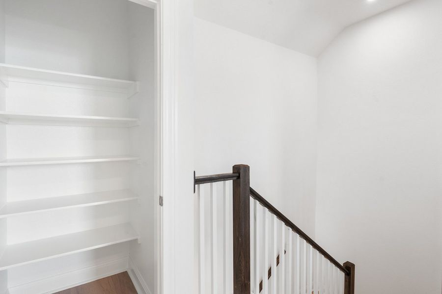 Spacious, unfurnished interior of a new home in Persimmon, Buda (Image 21).
